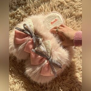 NWT Pink Faux Fluffy Fur Slippers with Satin Bow & Lace - Size 7.5-8